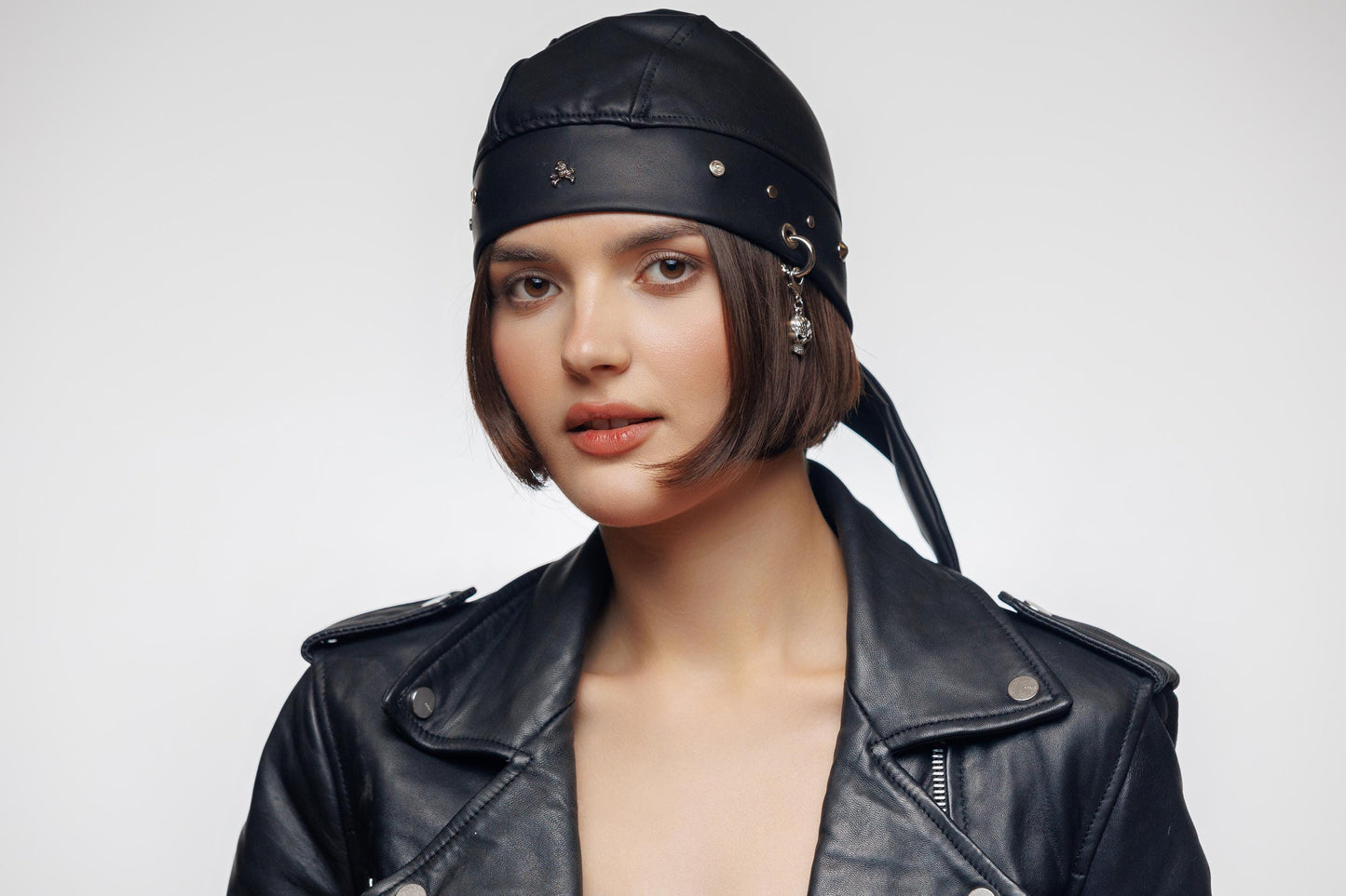 Bandana Faux Leather Biker Beanie – Rhinestone Skull Charm Head Wrap (Copy)