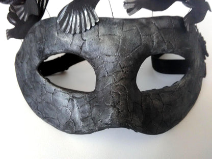 Black Raven Masquerade Mask: Gothic Witch Costume, Textured Finish