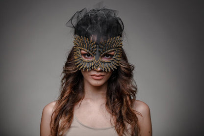 Gothic Masquerade Mask: Black & Gold Glitter Winged Veil