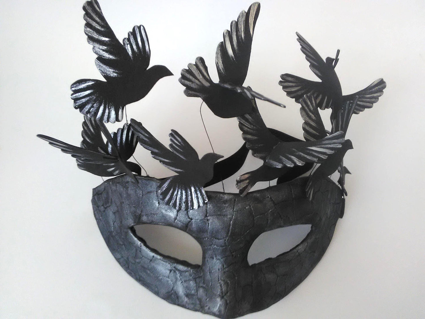 Black Raven Masquerade Mask: Gothic Witch Costume, Textured Finish