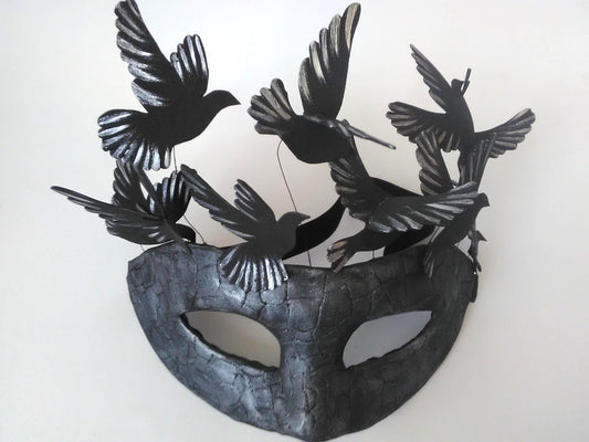 Black Raven Masquerade Mask: Gothic Witch Costume, Textured Finish