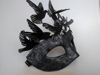 Black Raven Masquerade Mask: Gothic Witch Costume, Textured Finish