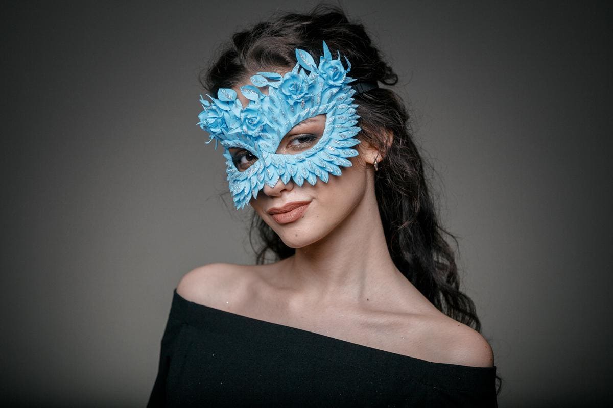 Blue Masquerade Mask: Roses, Scales & Glitter - Fairy Cosplay
