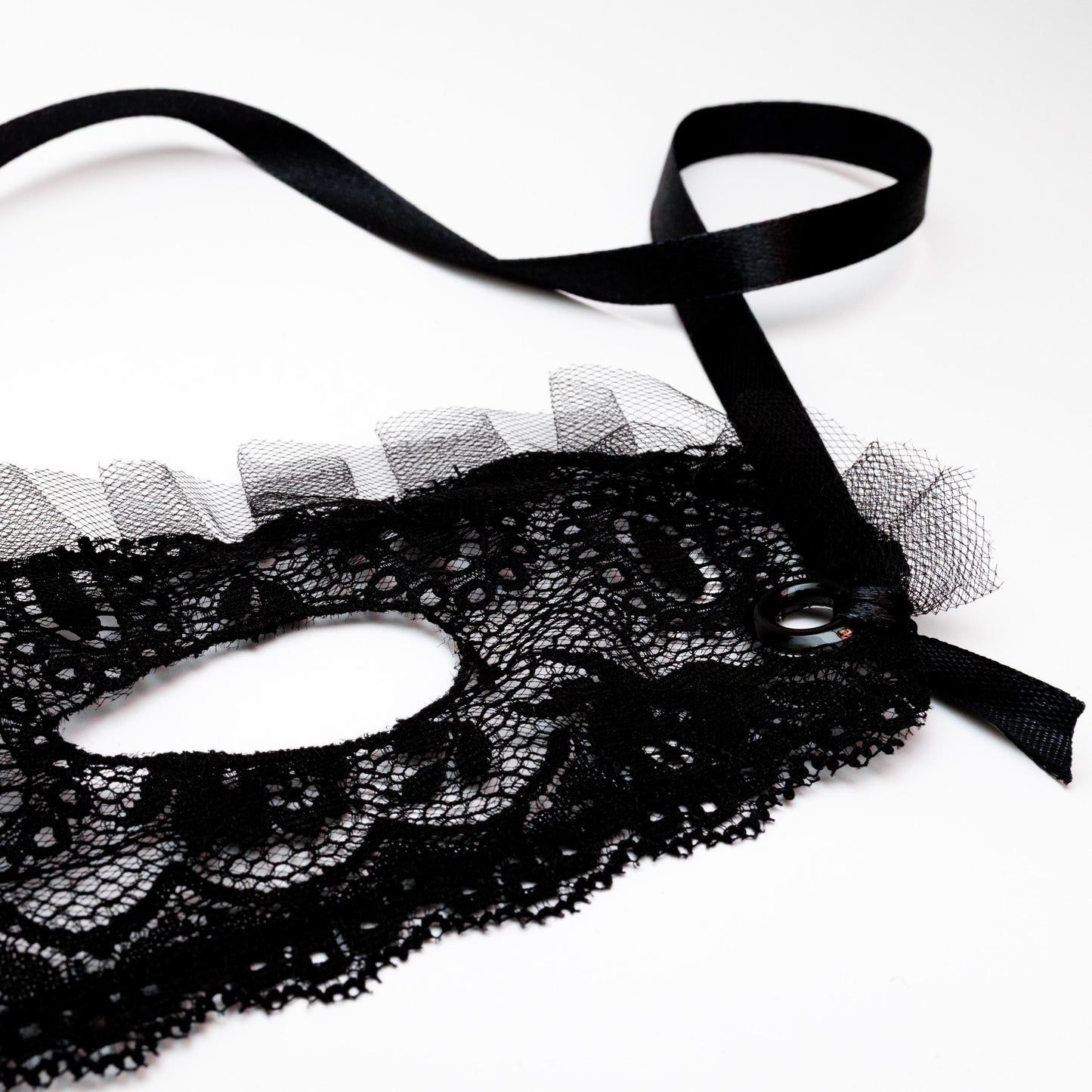 Masquerade Mask black lace: Tulle Trim, Satin Ties