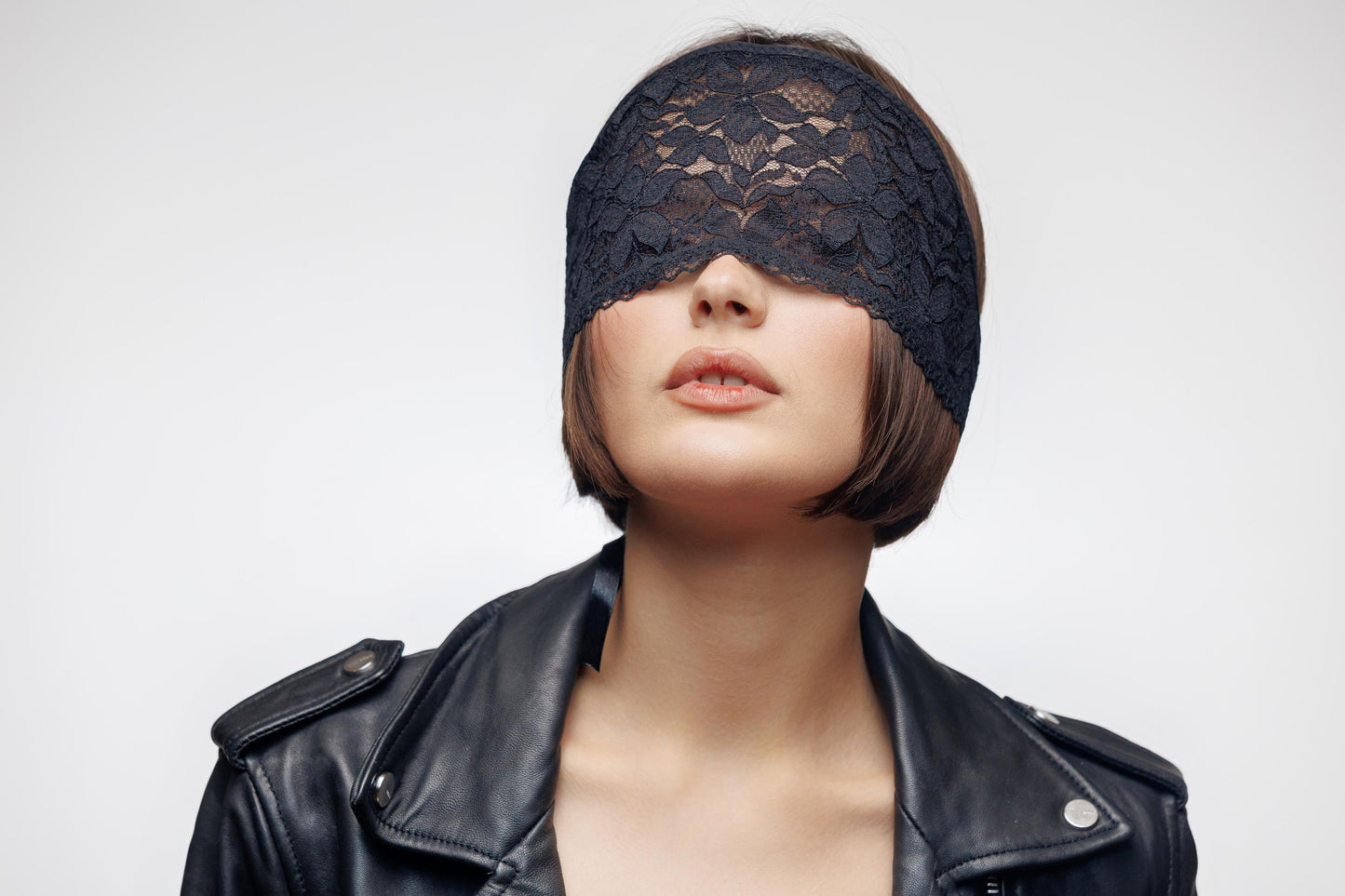 Black Lace Blindfold Mask, Gothic Lace Eye Mask, Elegant Gypsy Veil, Black lace eye cover mask, Avant-Garde Veil for Photoshoots