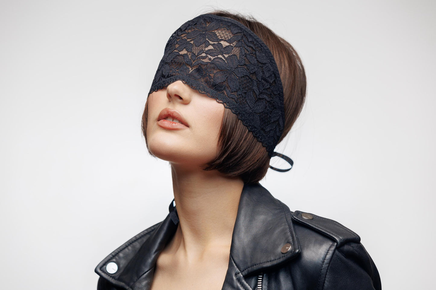 Black Lace Blindfold Mask, Gothic Lace Eye Mask, Elegant Gypsy Veil, Black lace eye cover mask, Avant-Garde Veil for Photoshoots